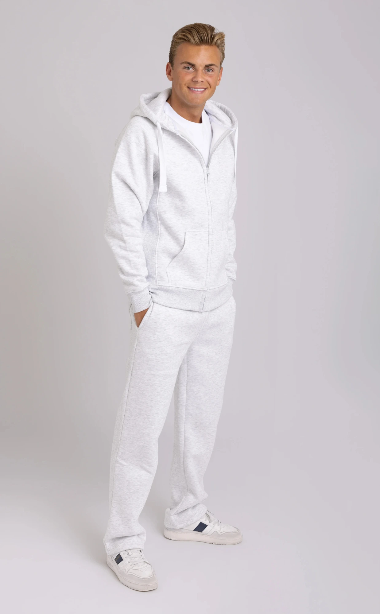 hettejakke lys grå foran